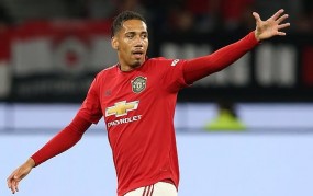'Giảng viên' Chris Smalling phát biểu bất ngờ sau khi rời khỏi MU 'Giảng viên' Chris Smalling phát biểu bất ngờ sau khi rời khỏi MU