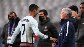 HLV tuyển Pháp : 'Tôi nhìn mãi không thấy Ronaldo ở trên sân' HLV tuyển Pháp : 'Tôi nhìn mãi không thấy Ronaldo ở trên sân'