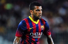 Dani Alves: 'Barcelona là một lũ không có bi' Dani Alves: 'Barcelona là một lũ không có bi'
