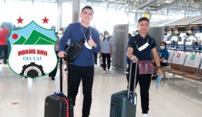 Sao bao ngày chờ đợi, HLV Kiatisak đã có mặt tại TP.HCM Sao bao ngày chờ đợi, HLV Kiatisak đã có mặt tại TP.HCM