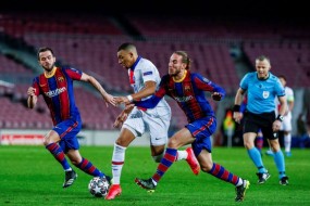 Thua 4 bàn trước PSG, Barcelona tạo nên những dấu mốc buồn 'rớt nước mắt' Thua 4 bàn trước PSG, Barcelona tạo nên những dấu mốc buồn 'rớt nước mắt'