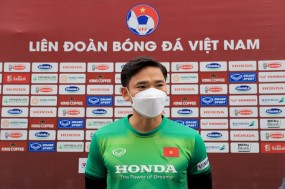 Thủ thành xuất sắc nhất V-League khao khát được bắt chính tại ĐTVN: 'Tôi hứa sẽ ghi điểm với thầy Park' Thủ thành xuất sắc nhất V-League khao khát được bắt chính tại ĐTVN: 'Tôi hứa sẽ ghi điểm với thầy Park'