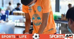 Supachai, Supachok volunteere to work in Buriram’s factory during Covid 19 pandemic Supachai, Supachok volunteere to work in Buriram’s factory during Covid 19 pandemic