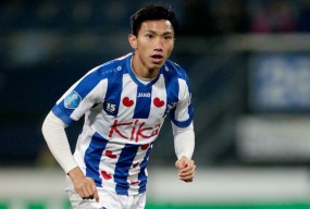 Director of Heerenveen: 'Doan Van Hau is a very special case' Director of Heerenveen: 'Doan Van Hau is a very special case'