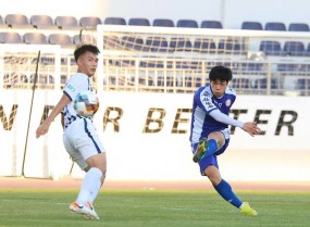 Cong Phuong and Ho Chi Minh City lost to the First Division team Cong Phuong and Ho Chi Minh City lost to the First Division team