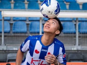 Bui Tien Dung: 'I still pray for Van Hau to continue going abroad to play' Bui Tien Dung: 'I still pray for Van Hau to continue going abroad to play'
