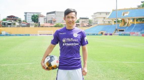 Former national midfielder glad to play for the strongest club in Vietnam Former national midfielder glad to play for the strongest club in Vietnam