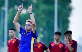 Coach Troussier added 4 young stars of HAGL JMG to U19 Vietnam Coach Troussier added 4 young stars of HAGL JMG to U19 Vietnam