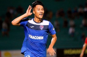 Mac Hong Quan: 'I play for Hai Phong like Cong Phuong playing for Ho Chi Minh City' Mac Hong Quan: 'I play for Hai Phong like Cong Phuong playing for Ho Chi Minh City'