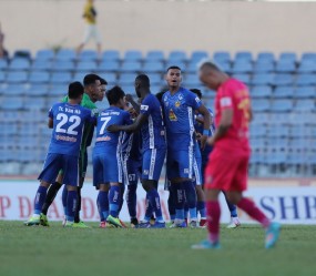 Assistant coach arrived at Da Nang hospital, causing Quang Nam team to quarantine Assistant coach arrived at Da Nang hospital, causing Quang Nam team to quarantine