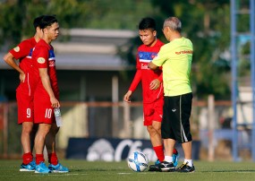 Cong Phuong and Quang Hai absent from the list of Vietnam? Cong Phuong and Quang Hai absent from the list of Vietnam?