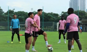 Coach Chu Dinh Nghiem: 'Van Hau can kick in positions that Hanoi is lacking' Coach Chu Dinh Nghiem: 'Van Hau can kick in positions that Hanoi is lacking'