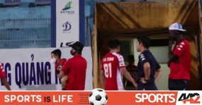 VIDEO: Công Phượng thử lòng con trai Văn Quyết và cái kết VIDEO: Công Phượng thử lòng con trai Văn Quyết và cái kết