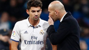 Con trai của Zidane chuẩn bị gia nhập đội bóng châu Phi Con trai của Zidane chuẩn bị gia nhập đội bóng châu Phi