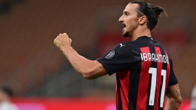 Ibrahimovic: 'Thách ai cản phá được tôi' Ibrahimovic: 'Thách ai cản phá được tôi'