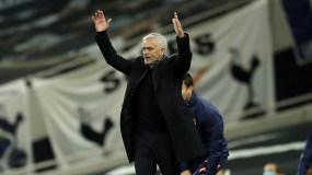 Jose Mourinho chê học trò yếu tâm lí sau trận hòa bạc nhược Jose Mourinho chê học trò yếu tâm lí sau trận hòa bạc nhược