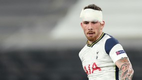 Thấy học trò 'toang' đầu, Mourinho phong ngay danh hiệu 'Zidane' Thấy học trò 'toang' đầu, Mourinho phong ngay danh hiệu 'Zidane'