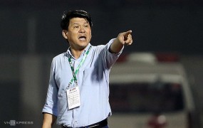 16 cầu thủ rời Sài Gòn FC tố HLV trưởng Vũ Tiến Thành 'giả tạo'? 16 cầu thủ rời Sài Gòn FC tố HLV trưởng Vũ Tiến Thành 'giả tạo'?
