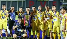 Văn Quyến và U17 SLNA bỏ lỡ Cúp Quốc gia vì lý do bất khả kháng Văn Quyến và U17 SLNA bỏ lỡ Cúp Quốc gia vì lý do bất khả kháng