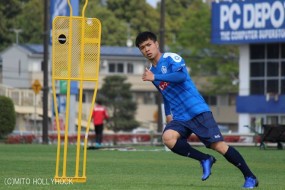 Nâng tầm Chanathip, truyền thông Thái Lan liên tục 'dìm' Công Phượng không thương tiếc ở J-League Nâng tầm Chanathip, truyền thông Thái Lan liên tục 'dìm' Công Phượng không thương tiếc ở J-League