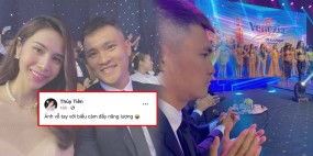 Ngồi cạnh 'nóc nhà', Lê Công Vinh không dám xem người mẫu diện bikini, chỉ dám cúi gằm mặt xuống Ngồi cạnh 'nóc nhà', Lê Công Vinh không dám xem người mẫu diện bikini, chỉ dám cúi gằm mặt xuống
