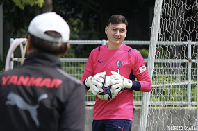 Văn Lâm tập luyện chăm chỉ, HLV Cerezo Osaka vẫn chọn thủ môn ưa thích, cho người trẻ dự bị Văn Lâm tập luyện chăm chỉ, HLV Cerezo Osaka vẫn chọn thủ môn ưa thích, cho người trẻ dự bị