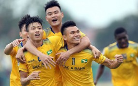 Tiếp xúc F1, 3 tuyển thủ không thể tập trung cùng ĐTVN vì ... bận đi cách ly khiến HLV Park đau đầu Tiếp xúc F1, 3 tuyển thủ không thể tập trung cùng ĐTVN vì ... bận đi cách ly khiến HLV Park đau đầu