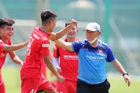 5 cầu thủ U22 bất ngờ bị thầy Park loại ra khỏi danh sách tập trung, 2 cái tên khác nhận cơ hội hiếm có 5 cầu thủ U22 bất ngờ bị thầy Park loại ra khỏi danh sách tập trung, 2 cái tên khác nhận cơ hội hiếm có