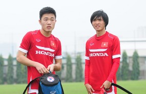 Cựu vua phá lưới V League: 'Tuấn Anh và Xuân Trường không thể cùng đá chính' Cựu vua phá lưới V League: 'Tuấn Anh và Xuân Trường không thể cùng đá chính'