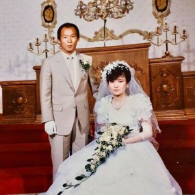 HLV Park kỉ niệm 34 năm ngày cưới xa vợ - Chuyện tình đẹp đằng sau một vị HLV thành công