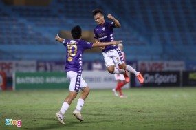 VIDEO: Quang Hải lập siêu phẩm, thủ thành Bùi Tiến Dũng chỉ biết chôn chân đứng nhìn VIDEO: Quang Hải lập siêu phẩm, thủ thành Bùi Tiến Dũng chỉ biết chôn chân đứng nhìn