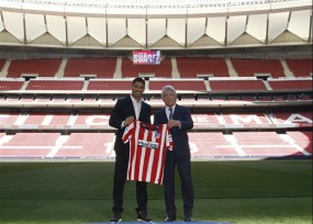 VIDEO: Tạm gác đi chuyện sầu, Suarez rạng rỡ ra mắt Atletico Madrid VIDEO: Tạm gác đi chuyện sầu, Suarez rạng rỡ ra mắt Atletico Madrid