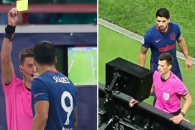 Bám sau trọng tài xem trộm màn hình VAR, Luis Suarez nhận thẻ phạt hy hữu