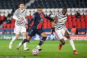 HLV PSG: 'Đánh bại M.U trên sân Old Trafford là thử thách lớn nhất thế giới' HLV PSG: 'Đánh bại M.U trên sân Old Trafford là thử thách lớn nhất thế giới'