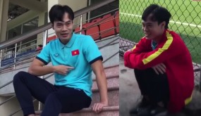 VIDEO: Xuân Trường làm đỏm bị Quế Hải 'cà khịa', Văn Toàn đòi in bằng được tên lên áo ĐT Việt Nam VIDEO: Xuân Trường làm đỏm bị Quế Hải 'cà khịa', Văn Toàn đòi in bằng được tên lên áo ĐT Việt Nam