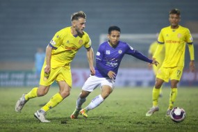 Vừa bị Nam Định tống cổ, ngoại binh 'mắc bệnh ngôi sao' đã cập bến đội bóng của HLV vô địch Cúp C1 Vừa bị Nam Định tống cổ, ngoại binh 'mắc bệnh ngôi sao' đã cập bến đội bóng của HLV vô địch Cúp C1