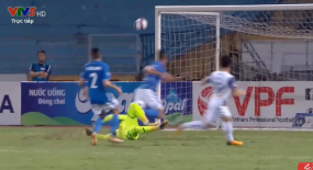VIDEO: Quang Hải hoá Messi, hết kiến tạo đến ghi bàn khiến Than Quảng Ninh khóc thét VIDEO: Quang Hải hoá Messi, hết kiến tạo đến ghi bàn khiến Than Quảng Ninh khóc thét