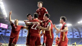 FIFA tặng quà bất ngờ cho ĐT Việt Nam trước trận đại chiến với UAE FIFA tặng quà bất ngờ cho ĐT Việt Nam trước trận đại chiến với UAE