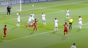 CĐV châu Á: 'Trọng tài đã cướp oan quả pen của Công Phượng khiến Việt Nam mất ngôi đầu bảng' CĐV châu Á: 'Trọng tài đã cướp oan quả pen của Công Phượng khiến Việt Nam mất ngôi đầu bảng'
