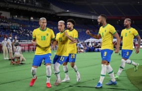 Trực tiếp bóng đá Olympic Saudi Arabia 1-3 Brazil: Bàn thắng bất ngờ Trực tiếp bóng đá Olympic Saudi Arabia 1-3 Brazil: Bàn thắng bất ngờ