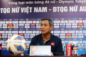 Coach Mai Duc Chung: 'Defense is the number 1 priority mission' Coach Mai Duc Chung: 'Defense is the number 1 priority mission'