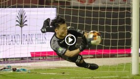 VIDEO: Vào sân bắt penalty, Tiến Dũng đẩy 2 quả thành người hùng của TP.HCM VIDEO: Vào sân bắt penalty, Tiến Dũng đẩy 2 quả thành người hùng của TP.HCM
