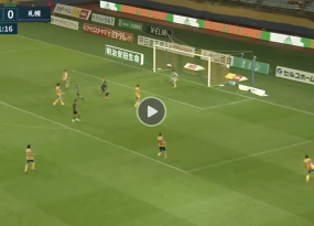 VIDEO: '3 mét bẻ đôi', Messi Thái vẫn đánh đầu ghi bàn cực kỳ đẳng cấp VIDEO: '3 mét bẻ đôi', Messi Thái vẫn đánh đầu ghi bàn cực kỳ đẳng cấp