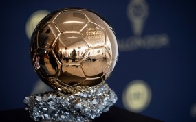 Vì Covid-19, Ronaldo không có cơ hội bắt kịp Messi về số QBV Vì Covid-19, Ronaldo không có cơ hội bắt kịp Messi về số QBV