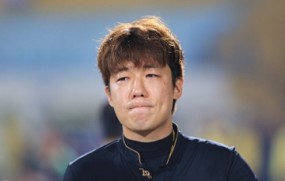 Assistant coach of Ho Chi Minh City: ‘No need to play, give the trophy' Assistant coach of Ho Chi Minh City: ‘No need to play, give the trophy'