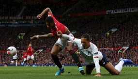 Cựu trung vệ Liverpool vạch trần điểm yếu của 'đá tảng' Van Dijk Cựu trung vệ Liverpool vạch trần điểm yếu của 'đá tảng' Van Dijk
