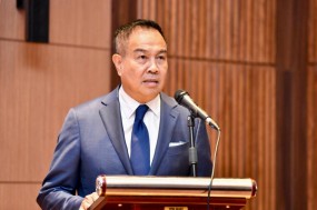 Chủ tịch LĐBĐ Thái Lan: 'Vay tiền thì có gì đâu mà phải xấu hổ'