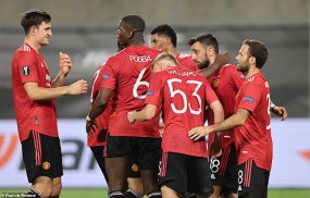 HLV Solskjaer: 'Vào bán kết là thành tích tốt nhưng với MU là chưa đủ' HLV Solskjaer: 'Vào bán kết là thành tích tốt nhưng với MU là chưa đủ'