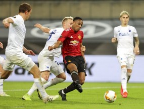 Nhận định bóng đá Man United vs Sevilla 17/8 - Quỷ đỏ vượt khó? Nhận định bóng đá Man United vs Sevilla 17/8 - Quỷ đỏ vượt khó?