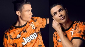 Ronaldo 'điệu' hết nấc trong mẫu áo đấu lòe loẹt của Juventus Ronaldo 'điệu' hết nấc trong mẫu áo đấu lòe loẹt của Juventus